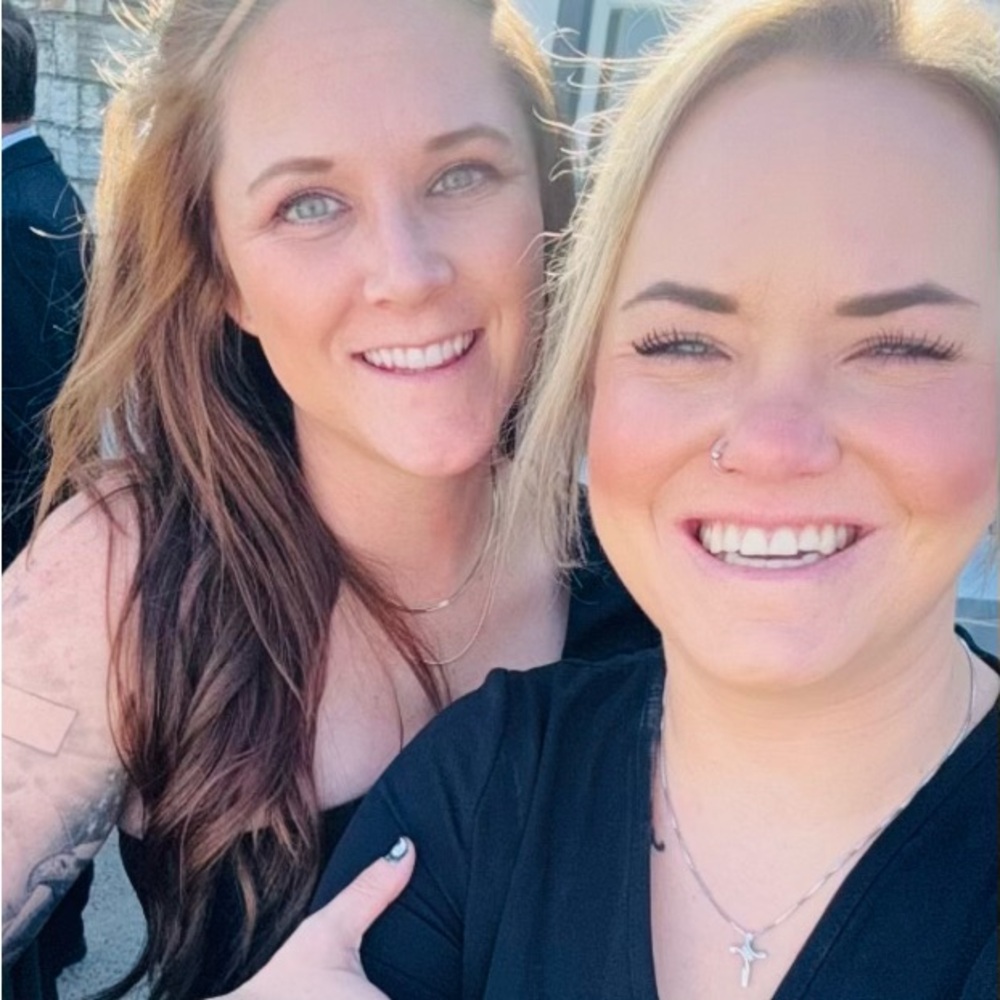 Meet your Posher, Dana